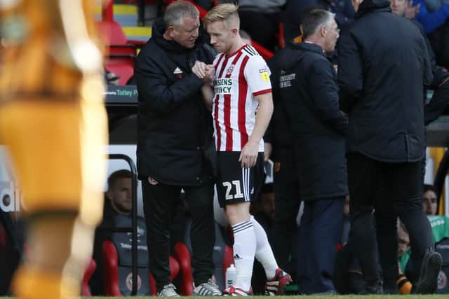 Chris Wilder has a word with Mark Duffy: Simon Bellis/Sportimage