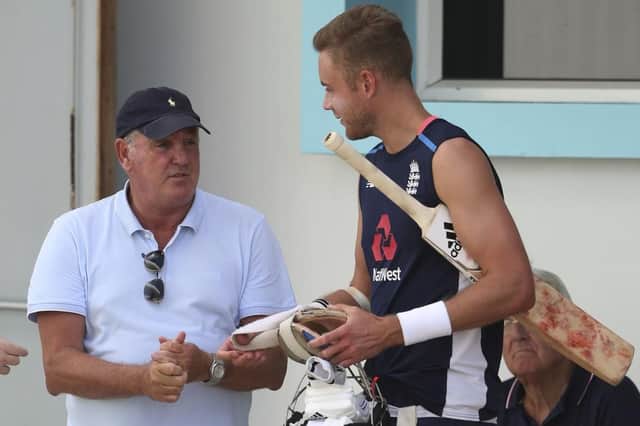 Steve Bruce, manager of Sheffield Wednesday, talks to Stuart Broad during a training session of England's cricket team at the Kensington Oval in Bridgetown, Barbados. England cricket team will play the West Indies in three Test matches, five ODIs and three T20s starting Jan. 23. (AP Photo/Ricardo Mazalan)