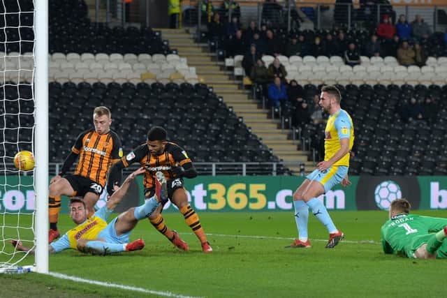 Frazier Campbell score's the Tigers second goal.