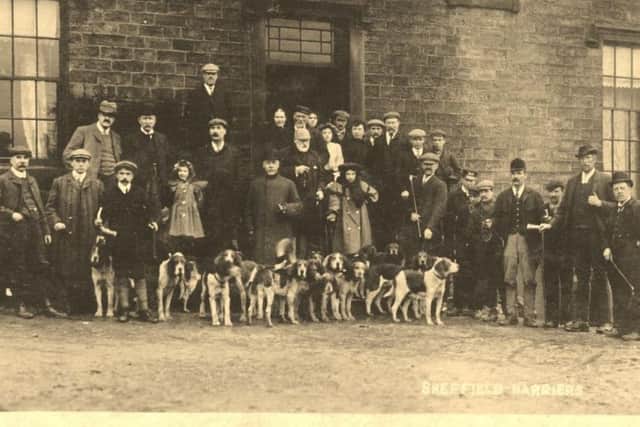 The Sheffield Harriers, circa 1900-1905 outside the Stanhope Arms at Dunford Bridge. This pub hosted the hunts Christmas and New Year Dinner before their hunting in the Dunford and Thurlstone Moors area over the festive period each year at the beginning of the20th century