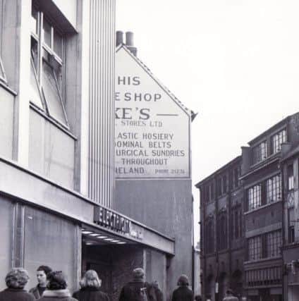 Change Alley, Sheffield in 1965
Electricity showroom on the left

Sheffield