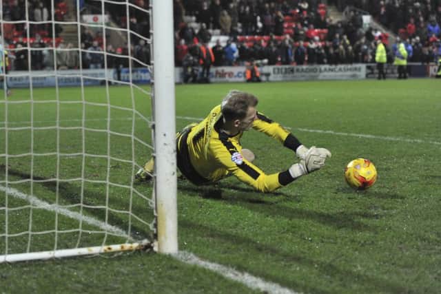 Adam Davies saves decisively to help send Barnsley to Wembley