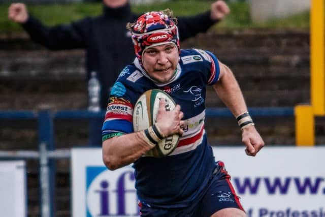 Michael Hills scores the winning try against Yorkshire Carnegie. Photo: John Ashton