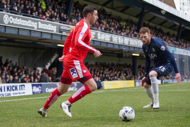 Southend United vs Chesterfield - Lee Novak in possession - Pic By James Williamson
