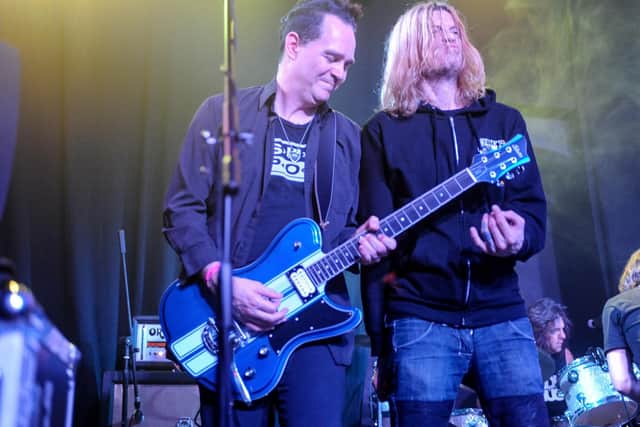 Puddle of Mudd live on stage at Diamond Live Lounge with Wes Scantlin (right). (Photo: Robin Burns).