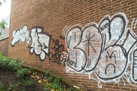 A six week spring clean to rid Sheffields businesses of graffiti has begun in the city centre. Graffiti at Mecca bingo on Flat Street