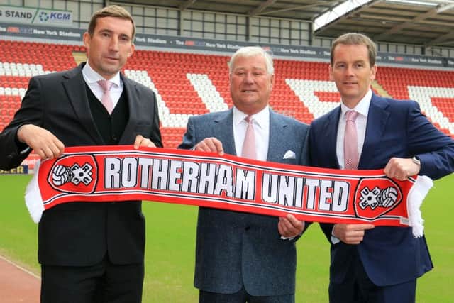 Alan Stubbs with chairman Tony Stewart and assistant manager John Doolan