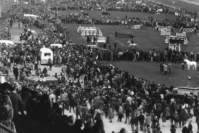 A packed Doncaster Racecourse during the summer of '76.