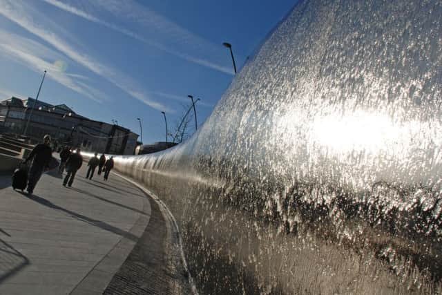 ***YORKSHIRE VISION - EDITION NUMBER 2 - SPONSORS PHOTO***
Sheffield City Council - Cutting Edge water sculpture