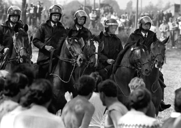 Police and pickets  at Orgreave