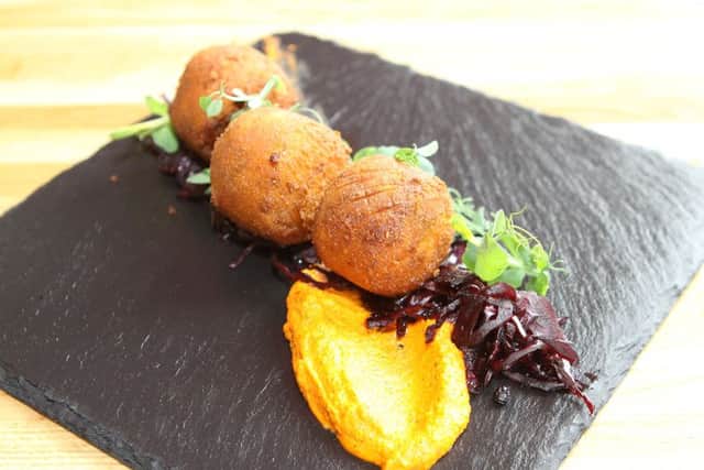 food review, The Showroom, almond crusted goats cheese, salsa romesco and pickled red cabbage
