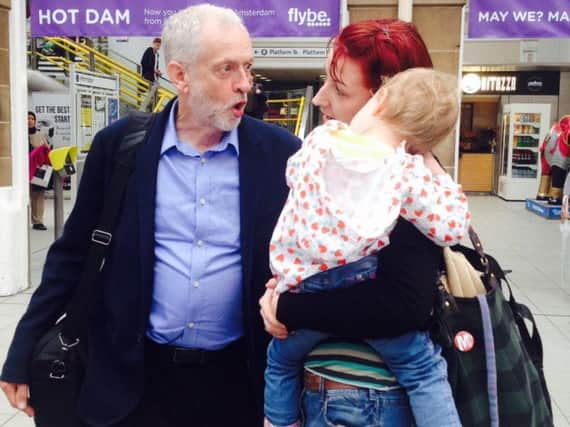 Jeremy Corbyn makes a fun face as he arrives in Sheffield. (Photo: Momentum Sheffield).
