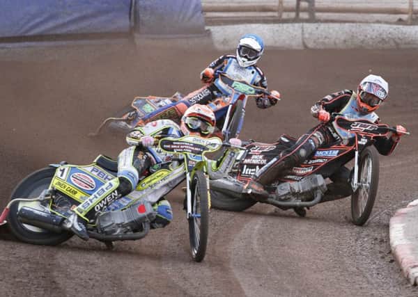 Simon Stead leads Sam Masters and Dimitri Berge Ht 1 Sheffield Tigers v Edinburgh. Picture by Andy Garner