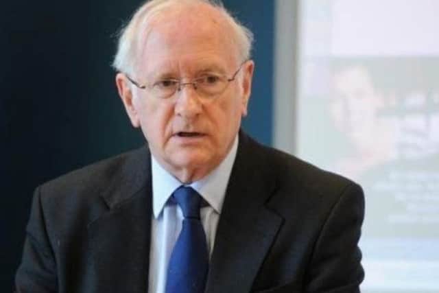 Dr Alan Billings