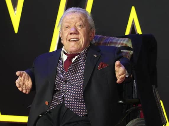Kenny Baker is among the celebrities who died in 2016.