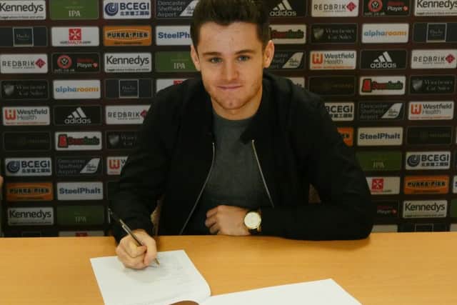 Joe Riley signs on the dotted line for Sheffield United