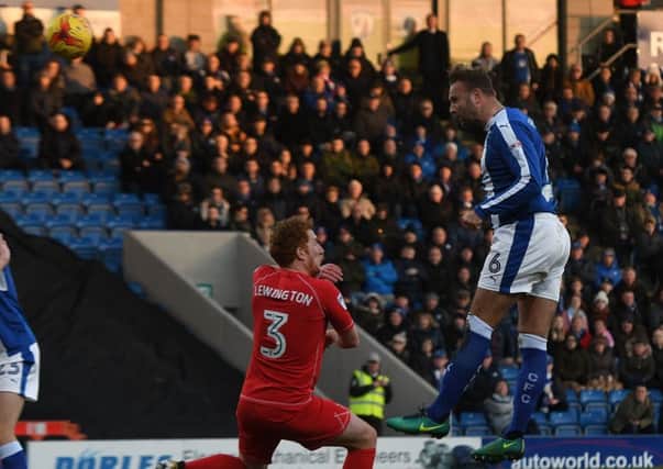 Picture Andrew Roe/AHPIX LTD, Football, EFL Sky Bet League One, Chesterfield v MK Dons, Proact Stadium, 02/01/17, K.O 3pm

Chesterfield's Ian Evatt has his header cleared off the line

Andrew Roe>>>>>>>07826527594