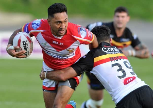 2 October 2016.......   Bradford Bulls v Sheffield Eagles.
Eagles Quentin Laulu-Togagae tackled by Bulls kieren Moss in the Championship Sheild Final.   Picture Tony Johnson.