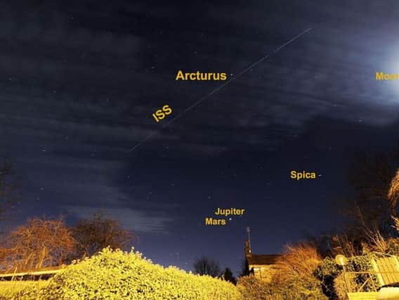 This photo shows just how close together the two planets appeared (photo: Michael Barnes)