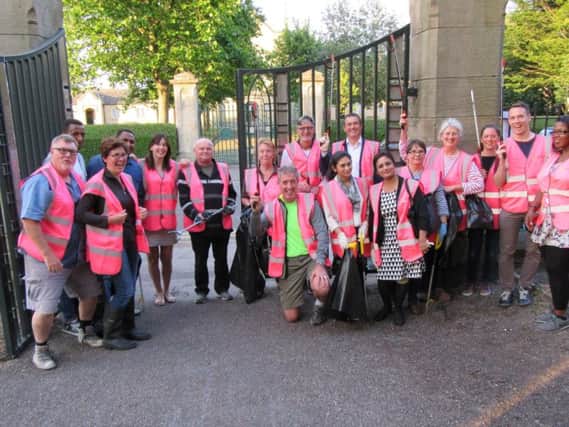 Members of Sheffield Litter Pickers on a previous clean-up event.
