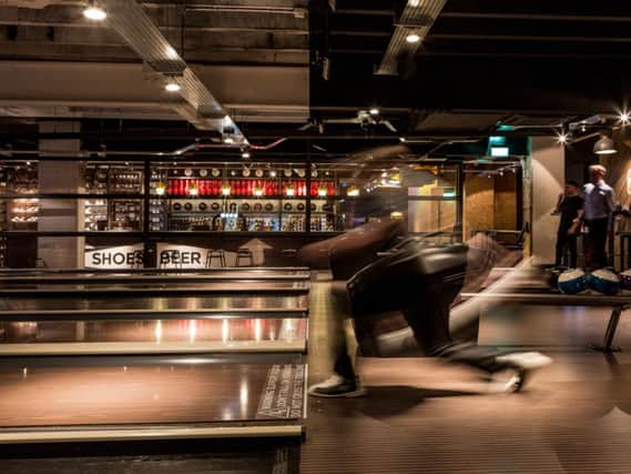 The bowling alley will feature a bar (photo: Lane7)