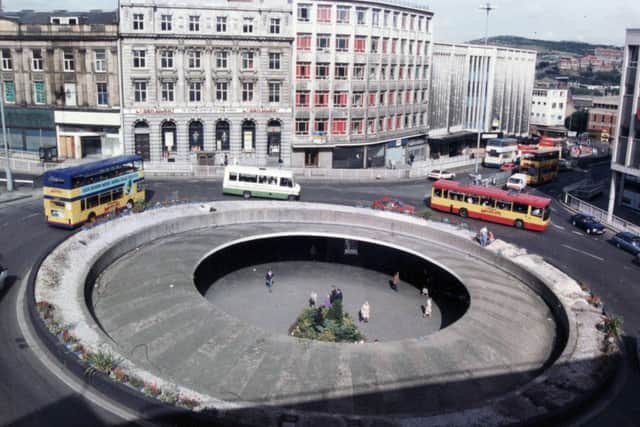 Castle Square subway, Sheffield - 8th September 1992
Hole in the road
C & A