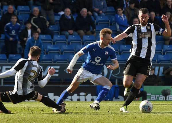 Picture Andrew Roe/AHPIX LTD, Football, EFL Sky Bet League Two, Chesterfield v Notts County, Proact Stadium, 25/03/18, K.O 1pm

Chesterfield's Andy Kellett is fouled by County's Matt Tootle

Andrew Roe>>>>>>>07826527594
