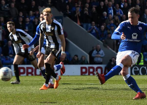 Picture Andrew Roe/AHPIX LTD, Football, EFL Sky Bet League Two, Chesterfield v Notts County, Proact Stadium, 25/03/18, K.O 1pm

Chesterfield's Kristian Dennis scores from the spot

Andrew Roe>>>>>>>07826527594