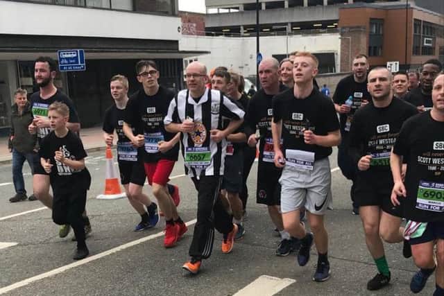 Sheffield Boxing Centre members run in memory of Scott Westgarth. Picture: Richie Mann.