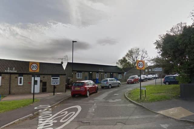 Burrows Drive, Longley