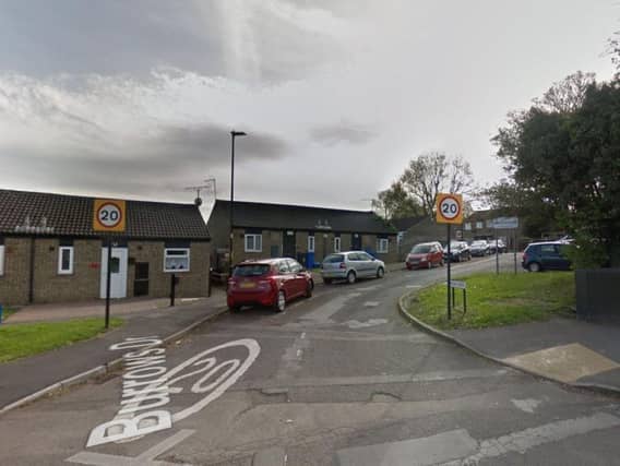 Burrows Drive, Longley
