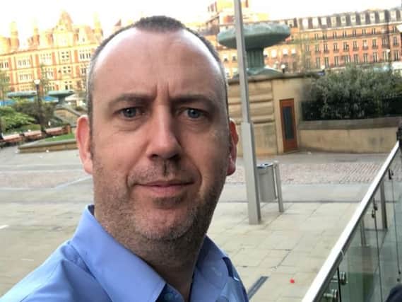 Mark Williams posts a selfie in Sheffield's Peace Gardens after an all-night drinking session. (Photo: Mark Williams/Twitter).