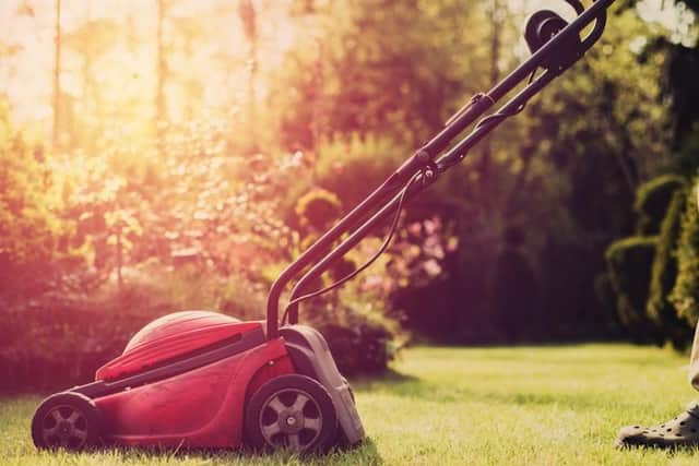 There are a range of outdoor roles currently up for grabs in and around Sheffield