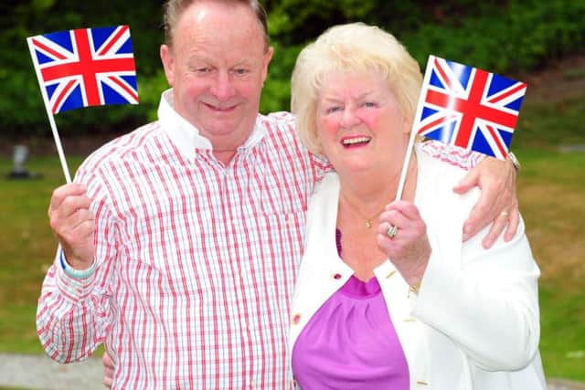 Ray and Barbara at a lottery party in 2011 (rossparry.co.uk / Glen Minikin).