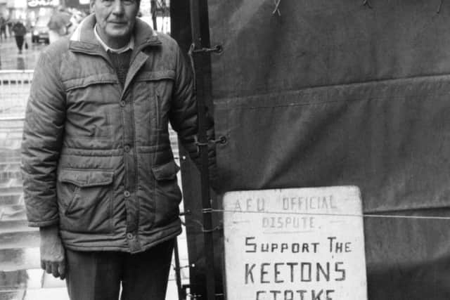 Official picket outside the Town Hall during the final days of the strike, Sheffield city centre, March 12, 1994