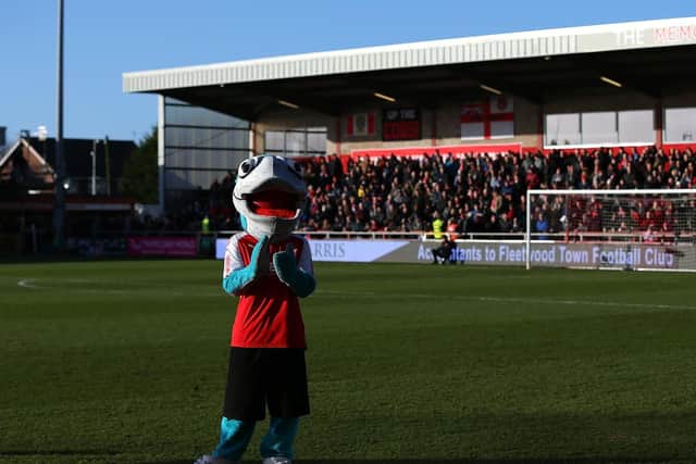 Average attendance: 3,165
